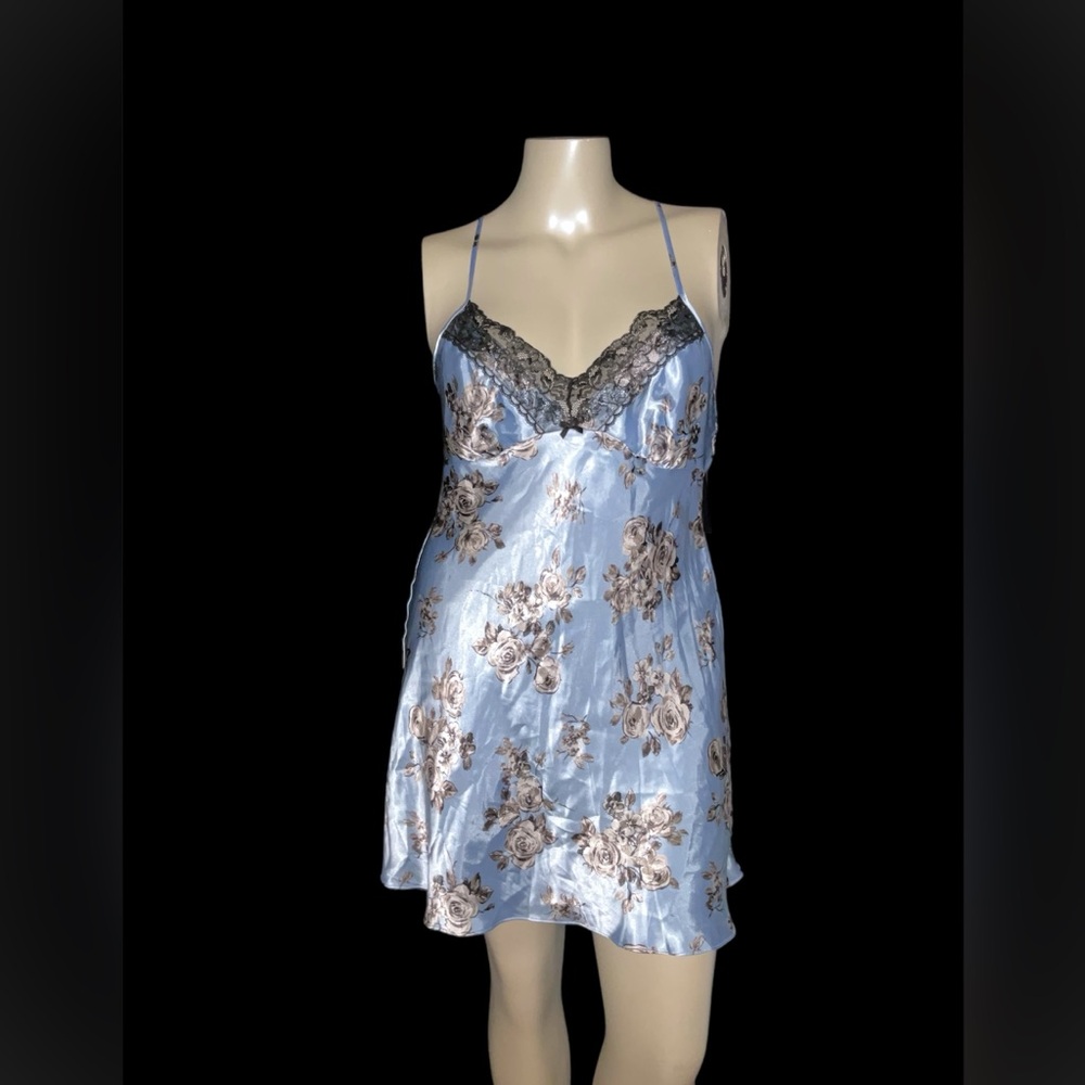 APT 9 BLUE AND BLACK FLORAL LACE RACER BACK NIGHTGOWN
